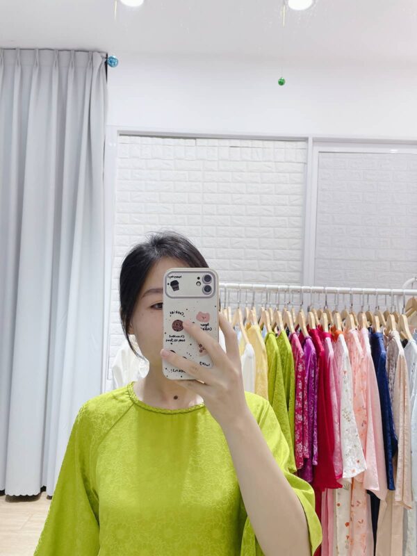 Áo dài cổ tròn thắt bím xanh lá AD19 - Hình ảnh 3