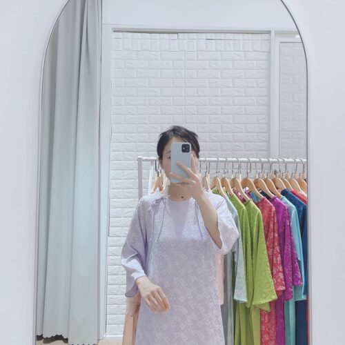 Áo dài màu tím cổ tròn nơ 2 bên AD31