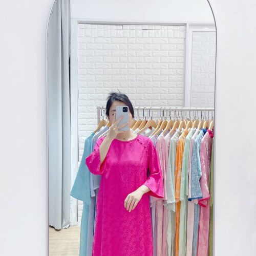 Áo dài hồng cánh sen cổ tròn thắt bím AD33