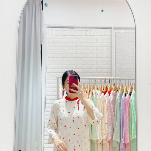 Alternative view of Áo dài big size phối cổ màu đỏ AD38