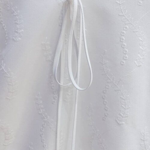 Alternative view of Áo kiểu cổ V thêu họa tiết big size A81